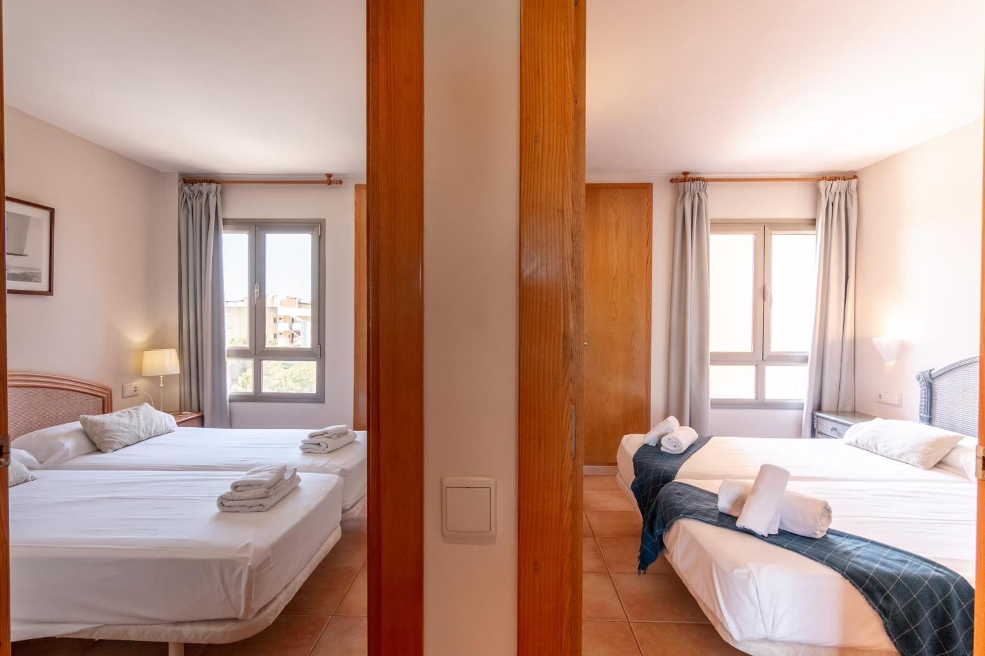 Apartamentos Romani Colonia de Sant Jordi Esterno foto